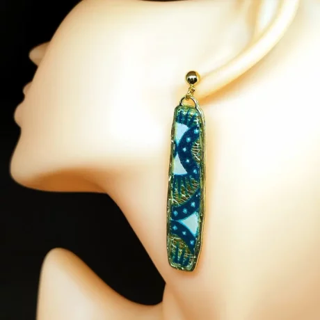 Boucles d'oreilles longues bleu et feuille d'or