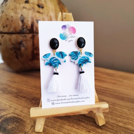 Boucles d'Oreilles ange Ginkgo bleu turquoise pompon blanc